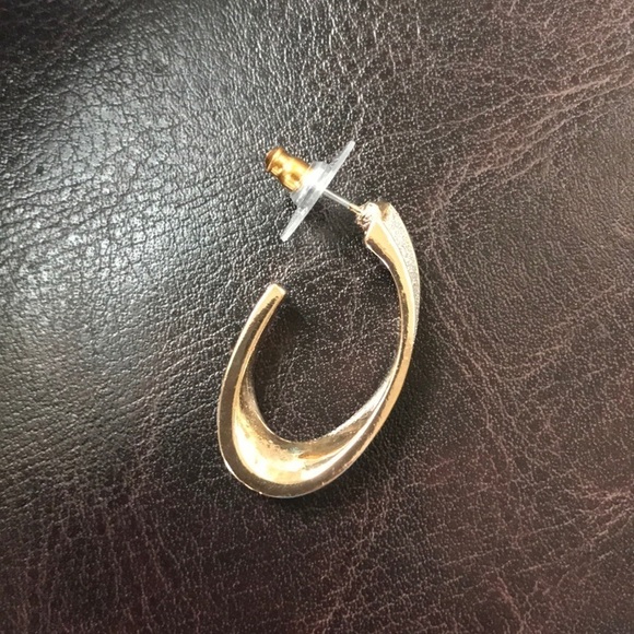 Sparkle and gold oval shaped earrings - Picture 4 of 5